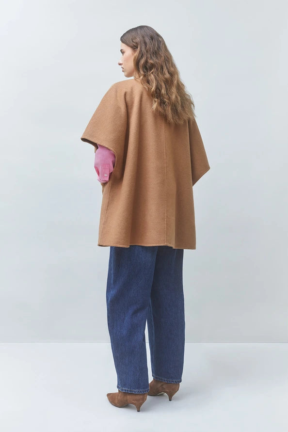 Ezra Jacket - Camel