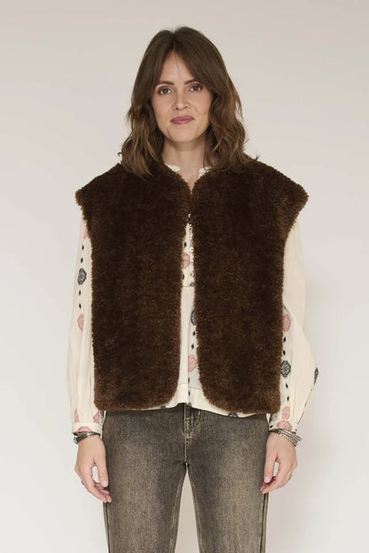 Gina Vest - Brown