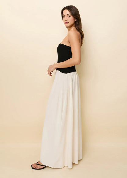 The Strapless Soglio Dress