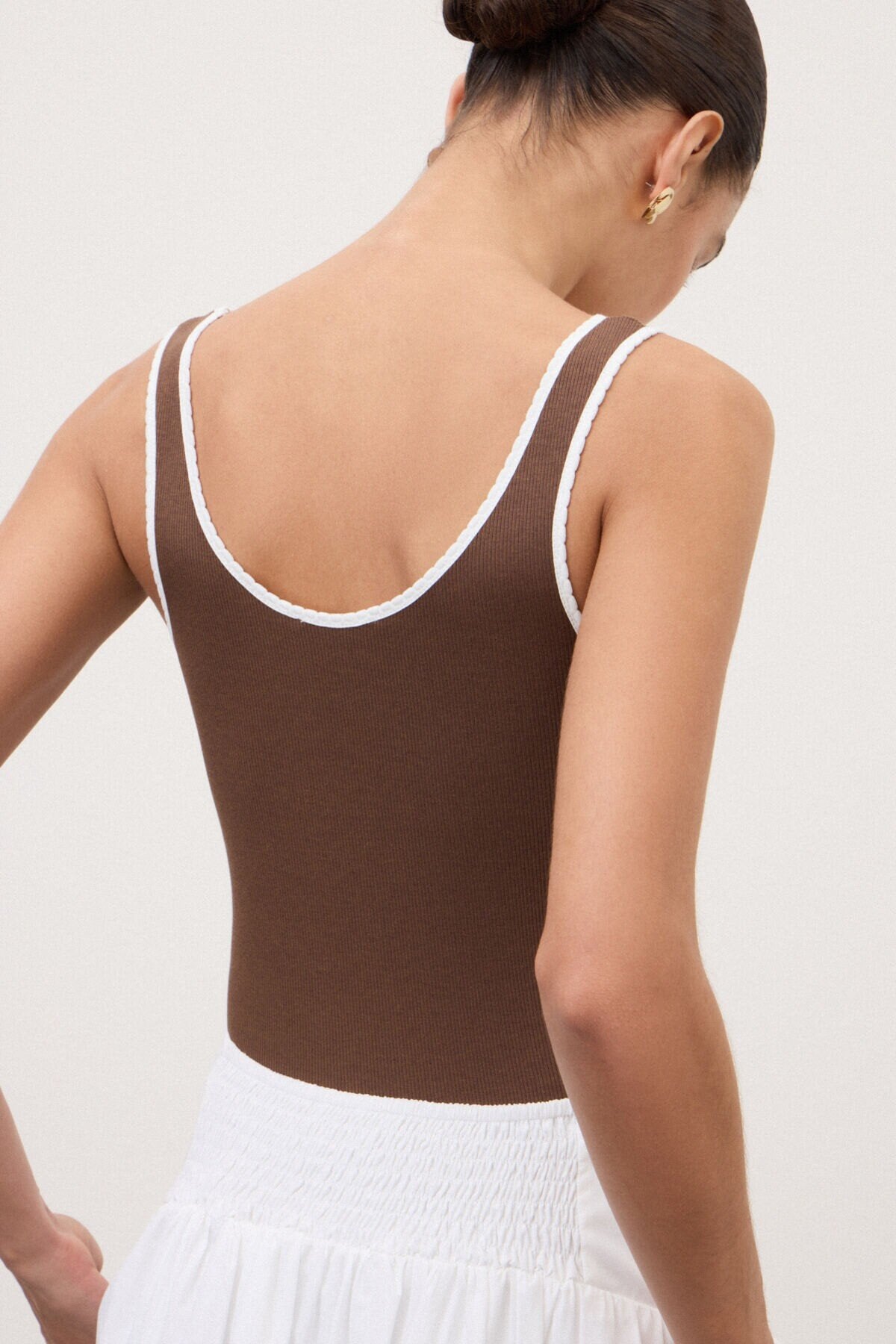 Roud Neck Top