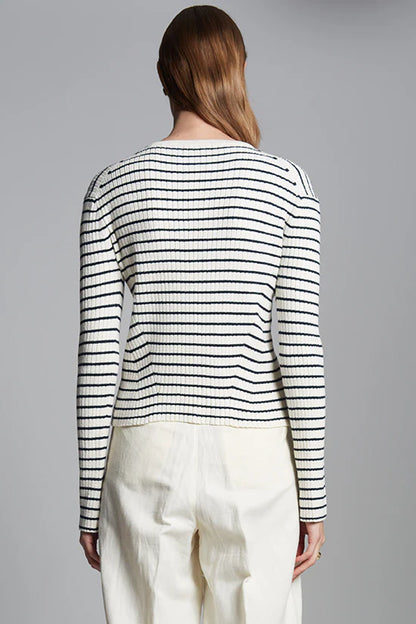 Lilla Henley Sweater