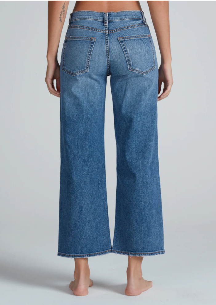 Mid Rise Crop Wide Leg