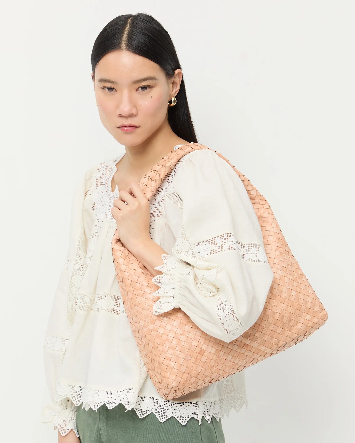 Willow Woven Hobo-Desert Sand